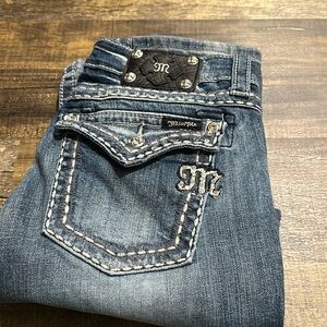 Miss Me cuff crop size 31